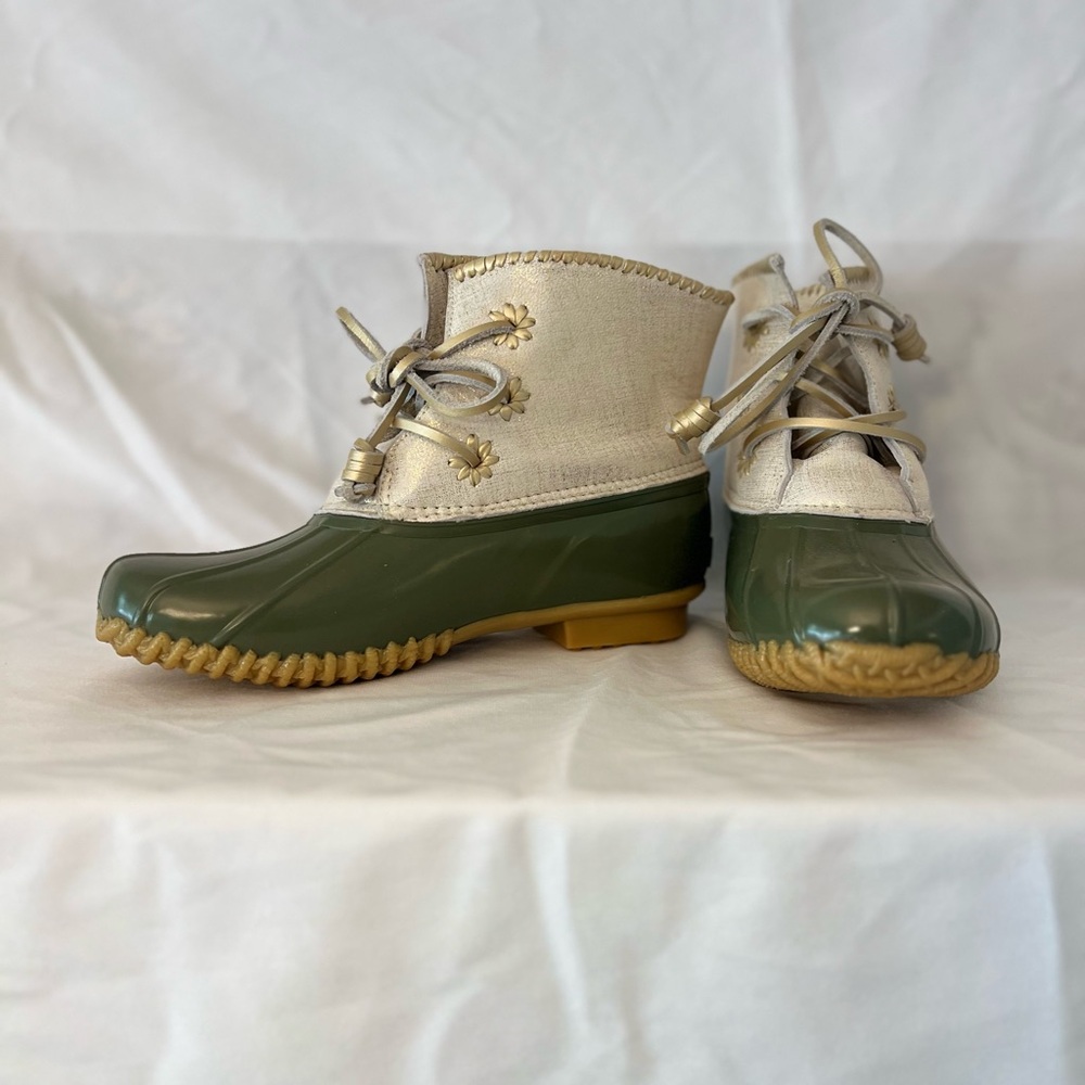 Jack Rogers Green and Cream Winter Boots